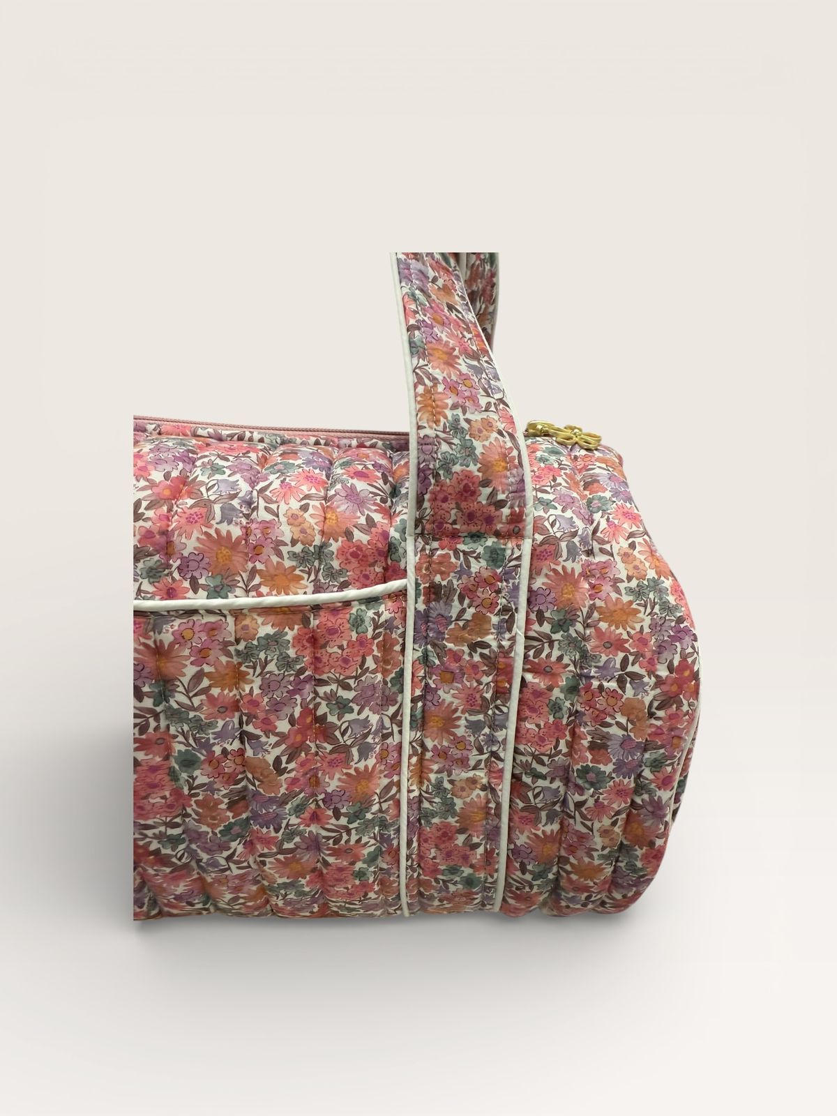 Duffle & Traveling Bags