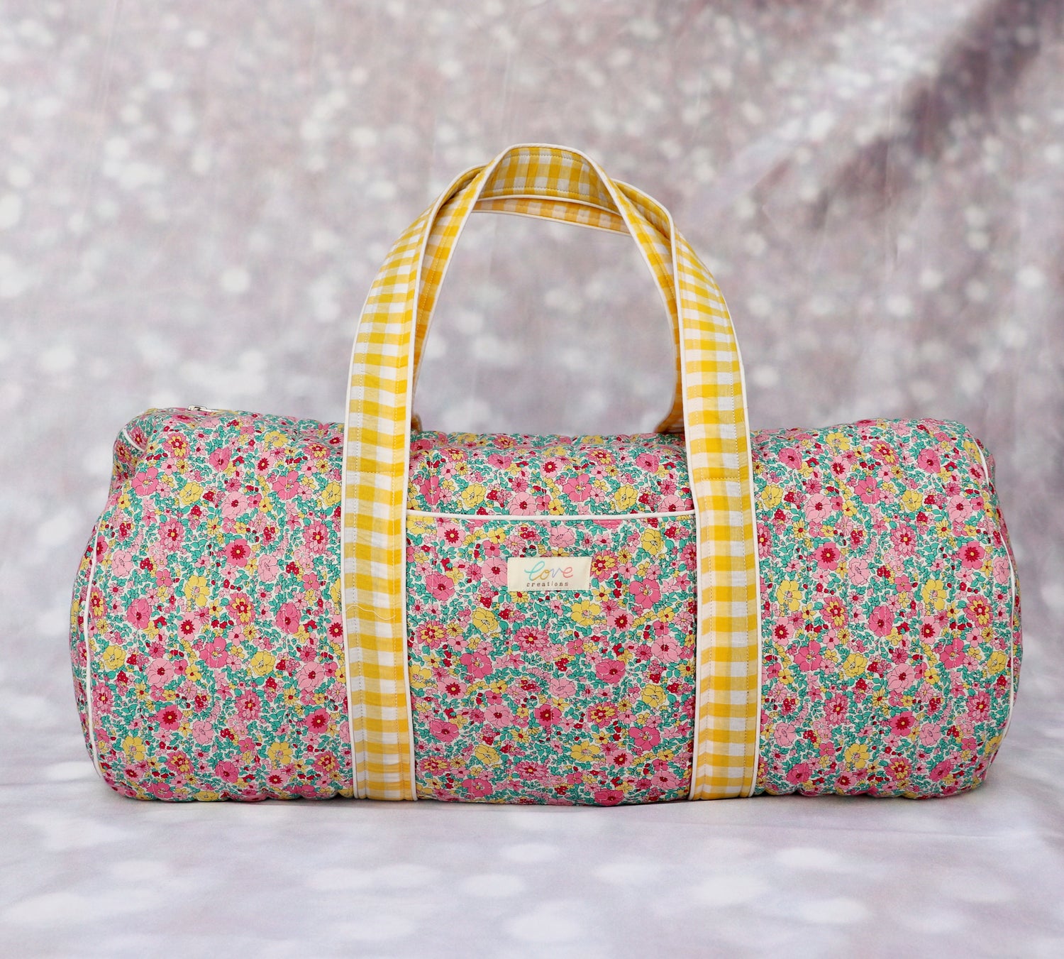 DUFFLE & TRAVELLING BAGS