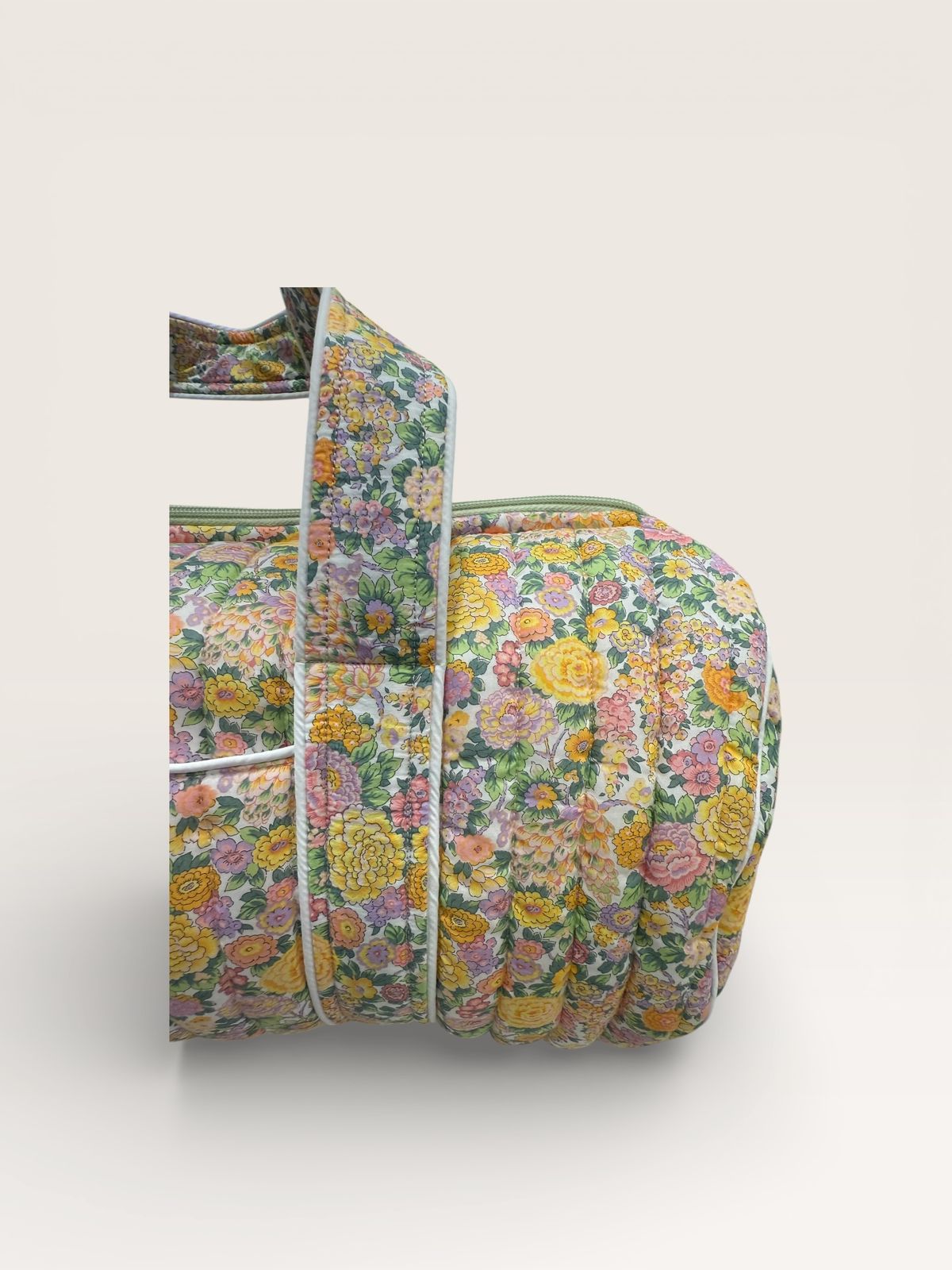 Duffle & Traveling Bags